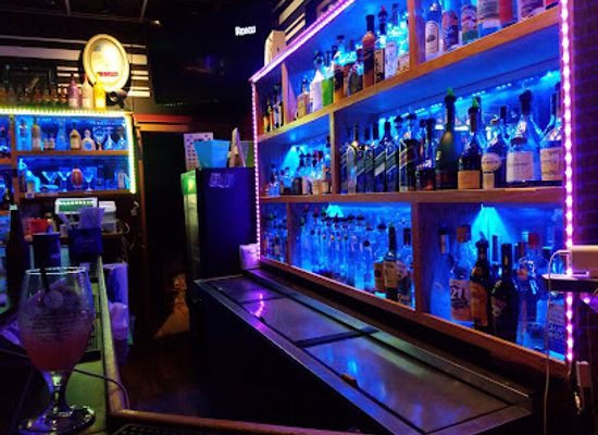 massachusetts/brockton/bar/bar-dinos