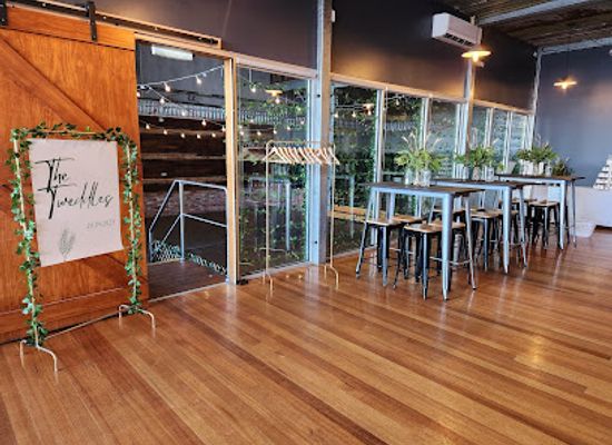australia/western-district/bar/freight-bar-rooftop
