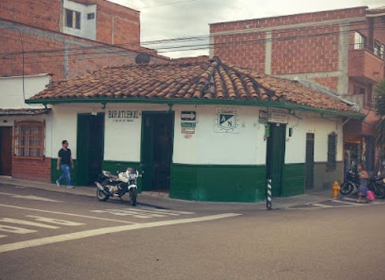 colombia/medellin/envigado/bar/bar-atlenal