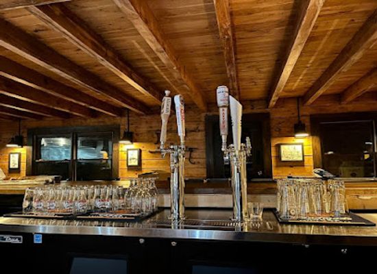 maine/franklin-county/bar/the-river-jack-tavern