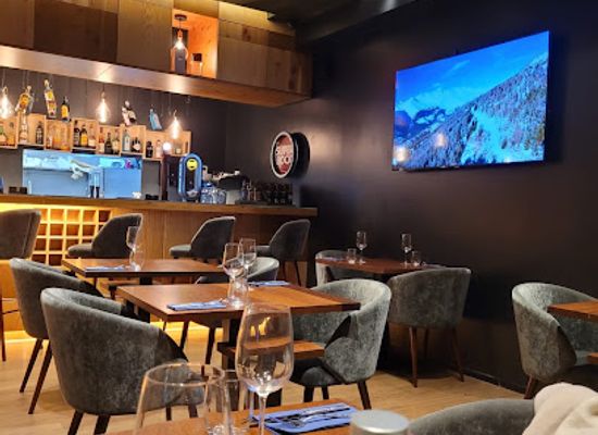 portugal/azores/bar/pedro-homem-bistro-cocktails-wine-bar