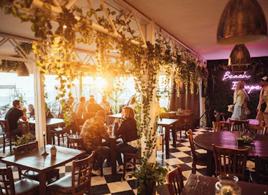 latvia/liepaja/bar/red-sun-buffet