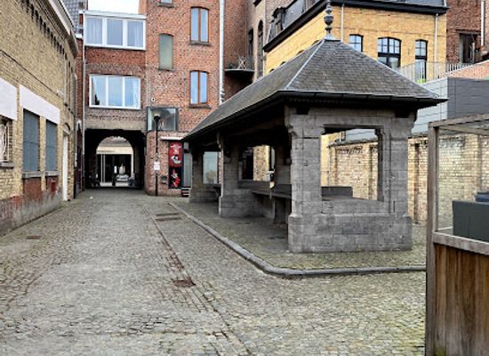 belgium/ypres/bar/charlie-brown-s