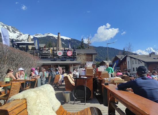 switzerland/verbier/bar/le-rouge-restaurant-apres-ski-verbier