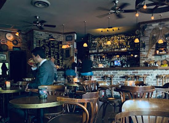australia/canberra/bar/hippo-co