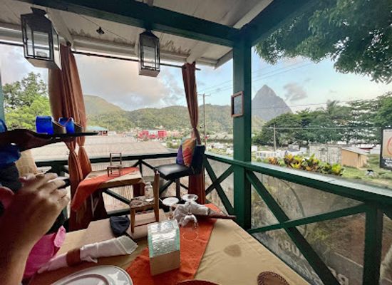 saint-lucia/soufriere-quarter/bar/orlando-s-restaurant-bar