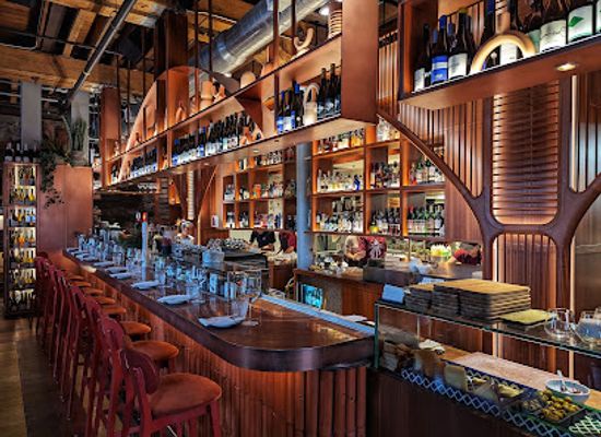 canada/toronto/distillery-district/bar/madrina-bar-y-tapas