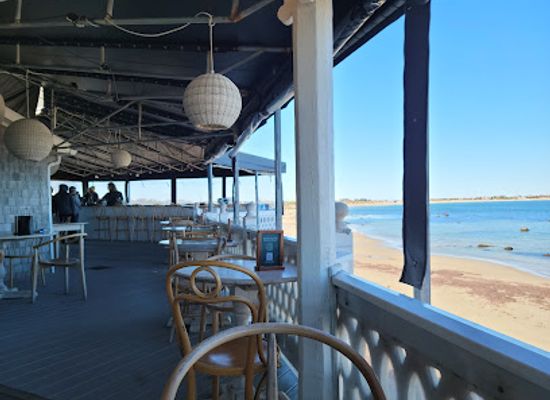 rhode-island/block-island/bar/the-surf
