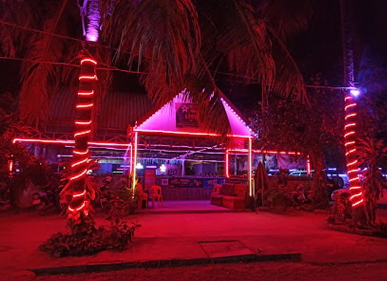 cambodia/kampong-chhnang/bar/gold-star-restaurant-ktv