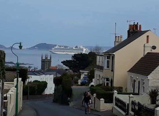 guernsey/perelle-bay/bar/the-jamaica-inn-randalls