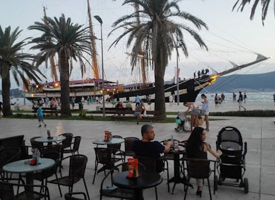 montenegro/tivat/bar/caffe-apolon