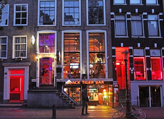netherlands/amsterdam/de-wallen/bar/the-black-tiger-bar-amsterdam