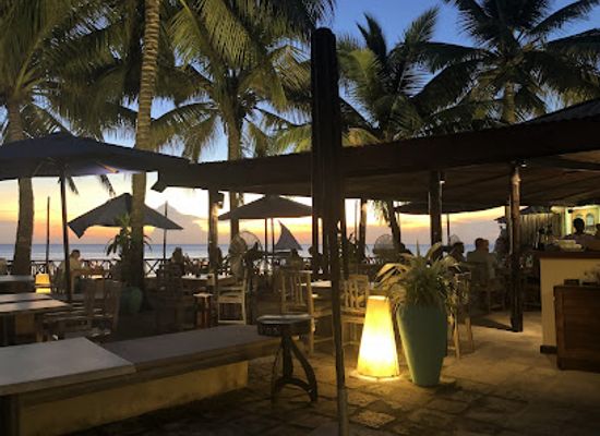tanzania/stone-town/bar/travellers-cafe