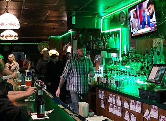 michigan/st-joseph/bar/mickey-s-pub