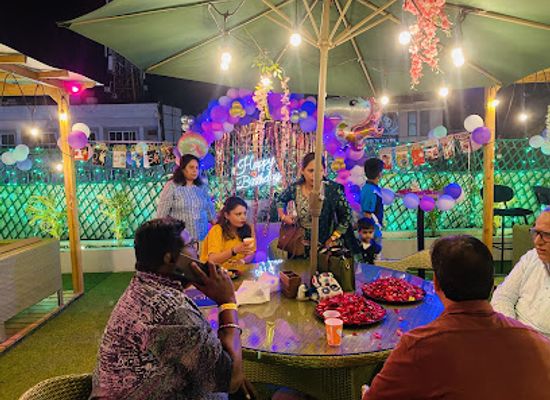 india/varanasi/dashashwamedh-ghat/bar/the-rio-pub-and-lounge-varanasi