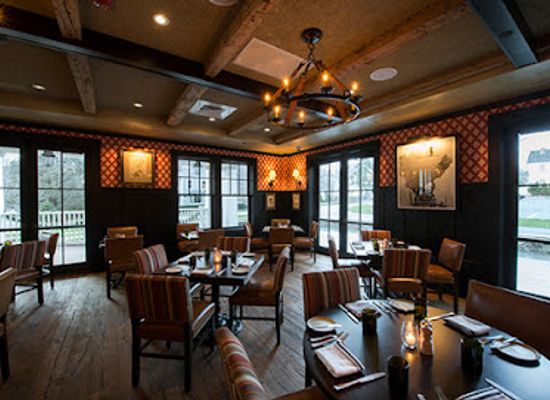 vermont/emerald-lake-state-park/bar/the-copper-grouse