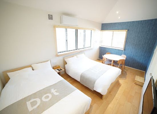 japan/mount-fuji/bar/dot-hostel-bar
