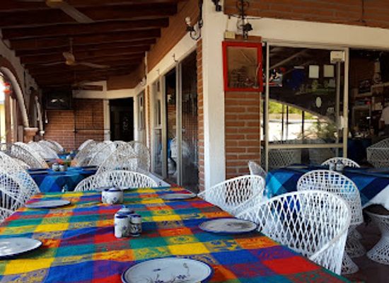 mexico/mulege/bar/restaurant-bar-los-equipales
