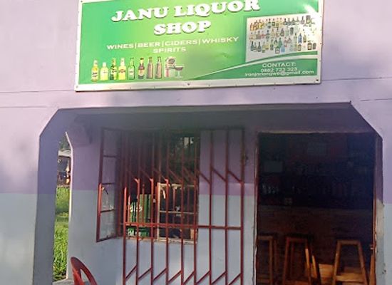 malawi/lake-malawi/bar/tukombo-stop-over
