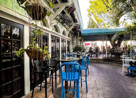 florida/florida-keys/bar/old-town-tavern-beer-garden
