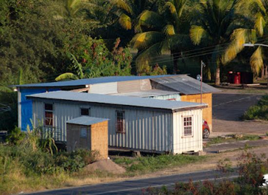 saint-kitts-and-nevis/saint-mary-cayon-parish/bar/food