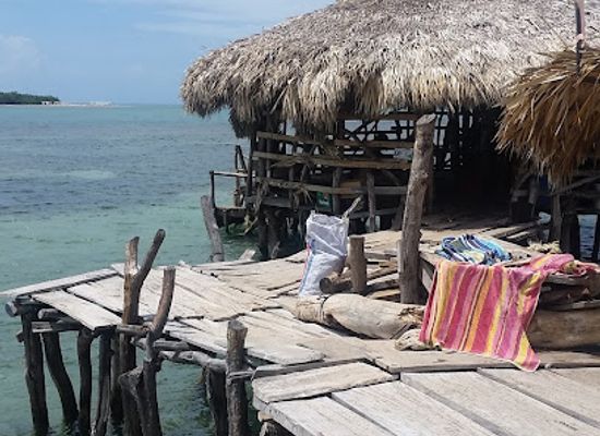 jamaica/east-end/bar/floyd-s-pelican-bar
