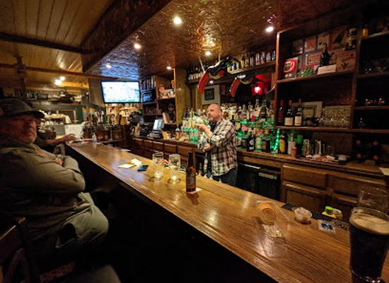 wisconsin/lake-superior-lowland/bar/the-snug