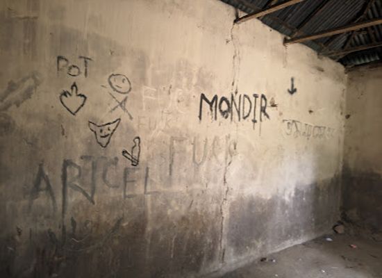 bangladesh/tanguar-haor/bar/mondir