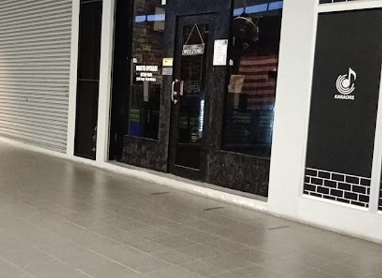 malaysia/sandakan/bar/black-box