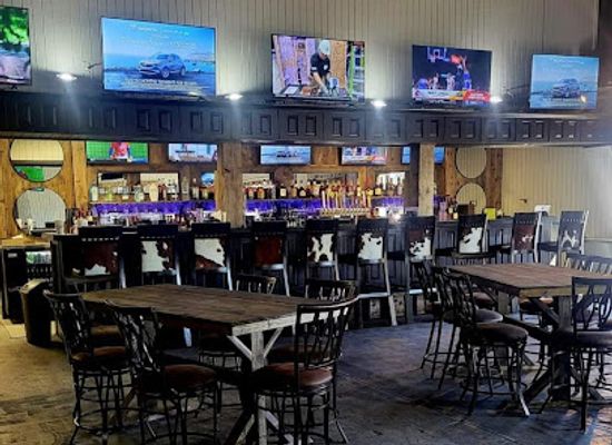 arkansas/timberlands/bar/hot-tails-cocktails