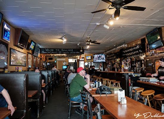 maine/waldo-county/bar/rollie-s-bar-and-grill