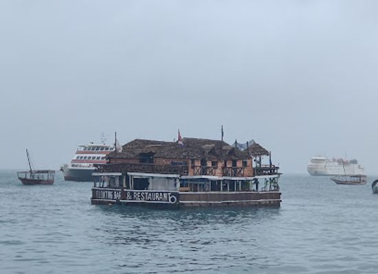 tanzania/zanzibar-island/bar/floating-bar
