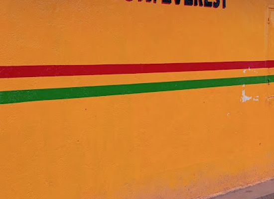 guinea/nzerekore-region/bar/bar-everest