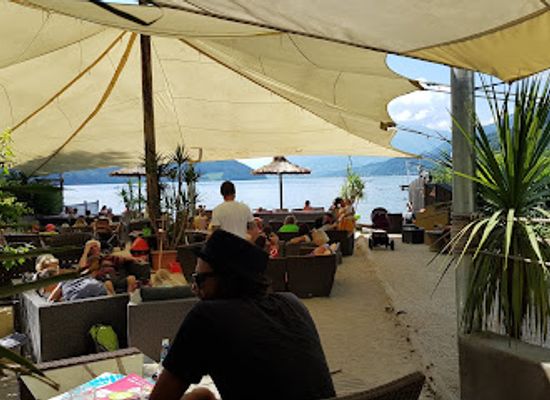 austria/carinthia/bar/charly-s-seelounge