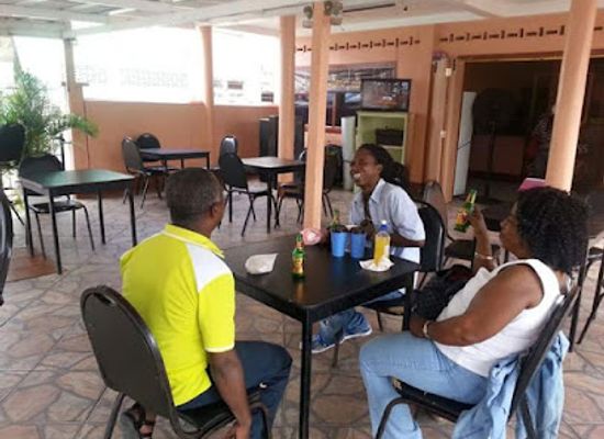 guyana/rupununi/bar/guinness-bar