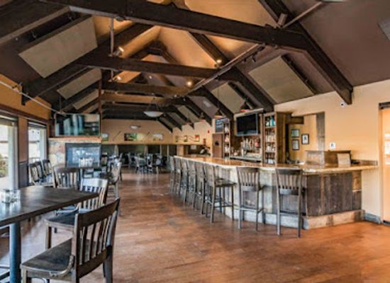 montana/columbia-falls/bar/meadow-lake-bar-and-grille