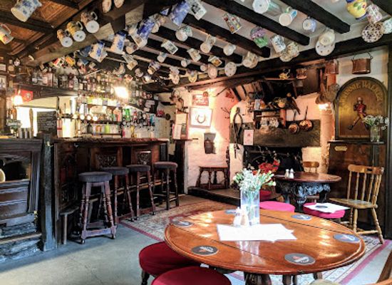 united-kingdom/westmorland/bar/hole-in-t-wall