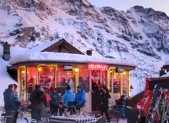 switzerland/bernese-oberland/bar/gondelbar