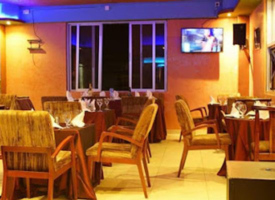 uganda/kigezi/bar/racers-bar-restaurant-and-lounge