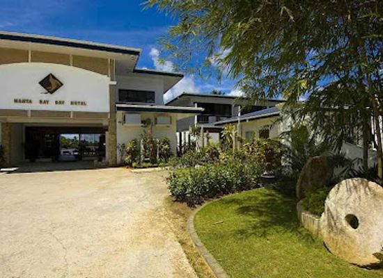 micronesia/woleai-atoll/bar/manta-ray-bay-resort-yap-divers