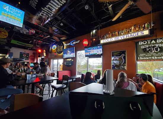 tennessee/knoxville/university-of-tennessee/bar/the-hill-bar-and-grill