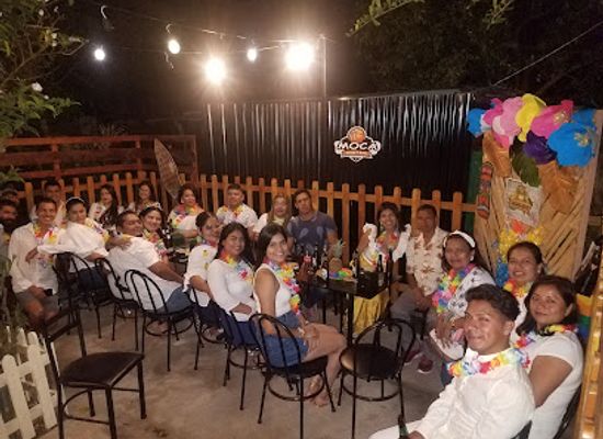 nicaragua/apoyo-lagoon/bar/moca-sport-bar