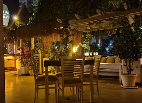turkiye/antalya/lara/bar/canape-cafe-bistro