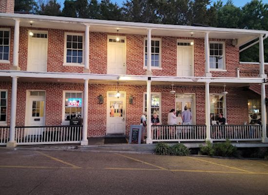 mississippi/natchez-trace-parkway/bar/the-camp-restaurant