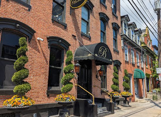 pennsylvania/dutch-country/bar/the-belvedere-inn