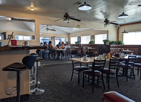 nevada/esmeralda-county/bar/strawberry-hill-diner
