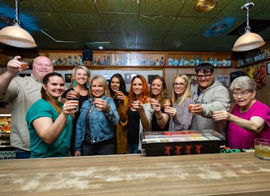 south-dakota/lake-oahe/bar/bob-s-lounge