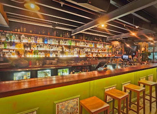 australia/central-queensland/bar/dutch-courage