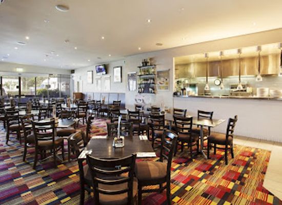 australia/northern-queensland/bar/smithfield-tavern