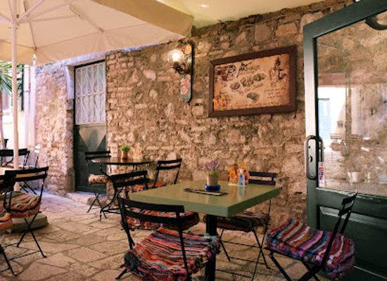 greece/corfu/kanoni/bar/arthaus-cafe-wine-bar